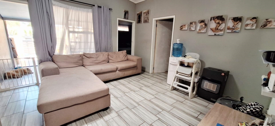 2 Bedroom Property for Sale in Klippoortje Gauteng
