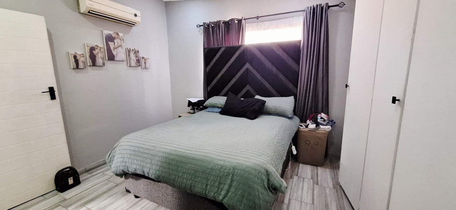 2 Bedroom Property for Sale in Klippoortje Gauteng