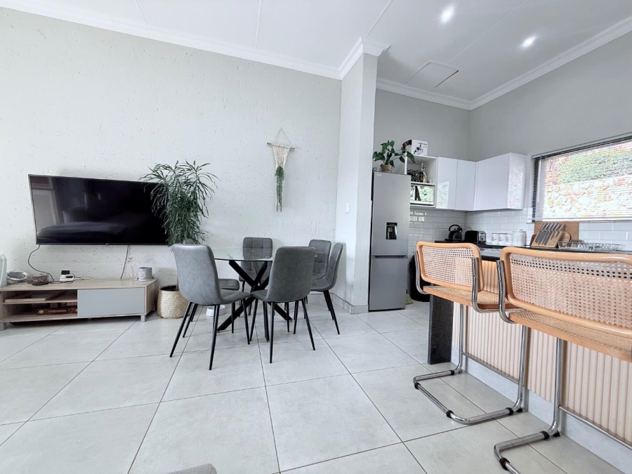 2 Bedroom Property for Sale in Glenvista Gauteng