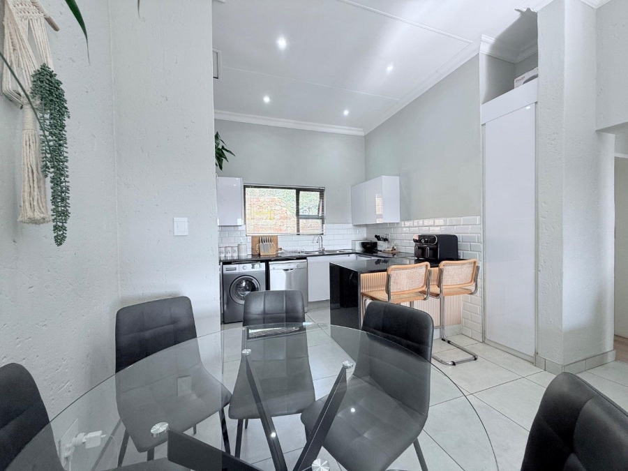 2 Bedroom Property for Sale in Glenvista Gauteng