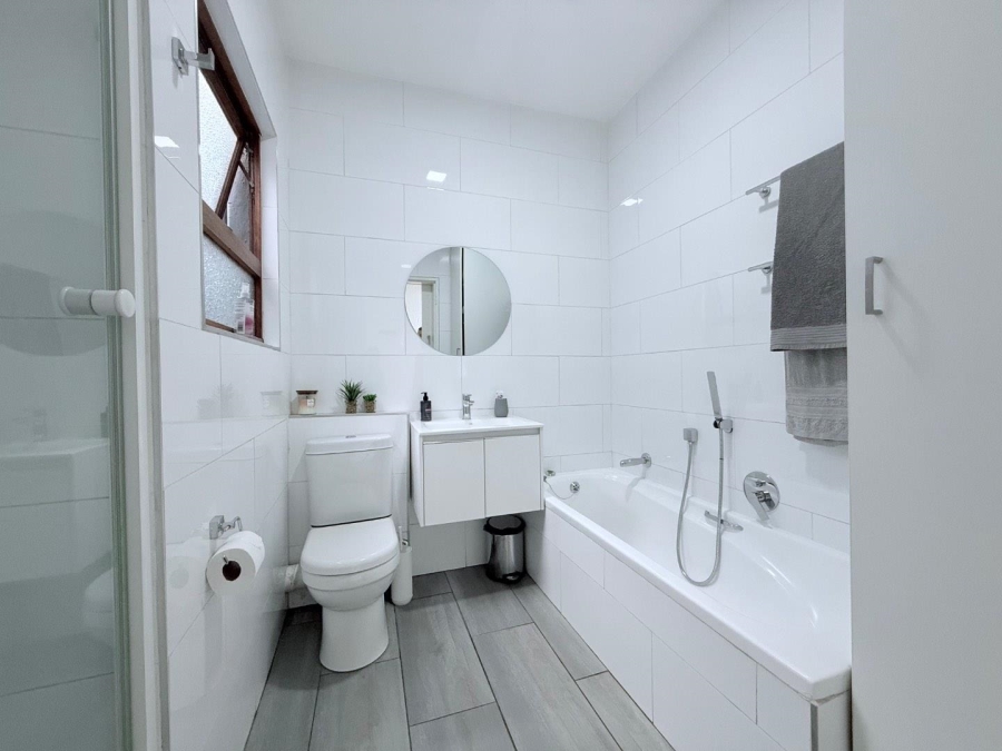 2 Bedroom Property for Sale in Glenvista Gauteng
