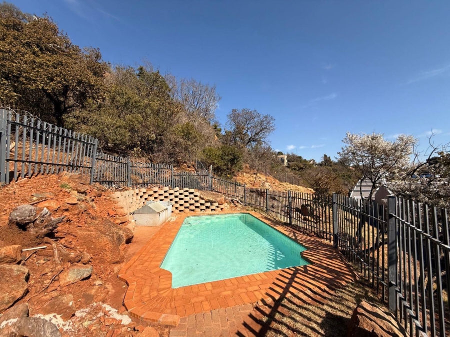 2 Bedroom Property for Sale in Glenvista Gauteng