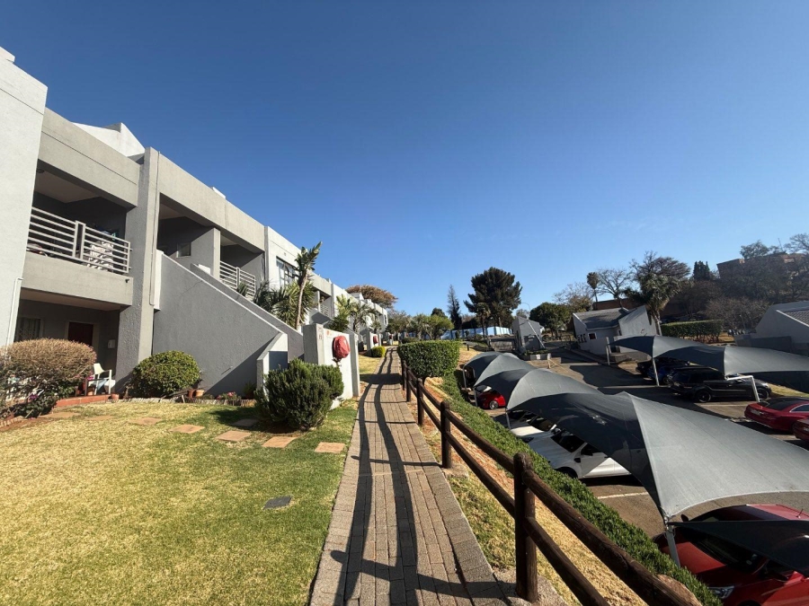2 Bedroom Property for Sale in Glenvista Gauteng