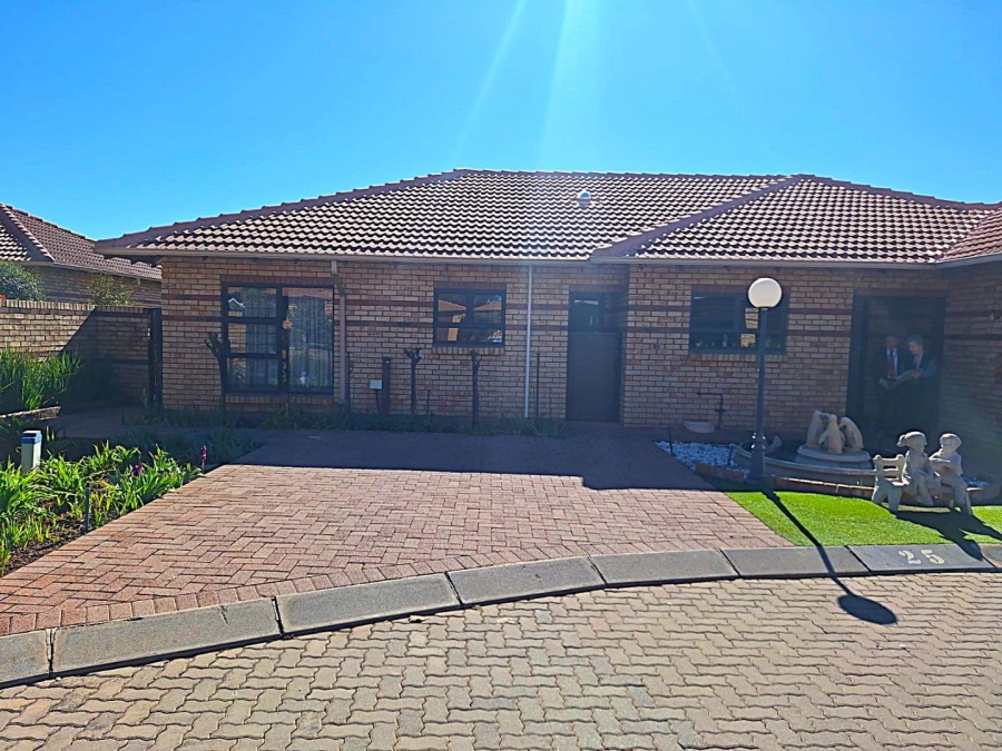 3 Bedroom Property for Sale in New Market Gauteng