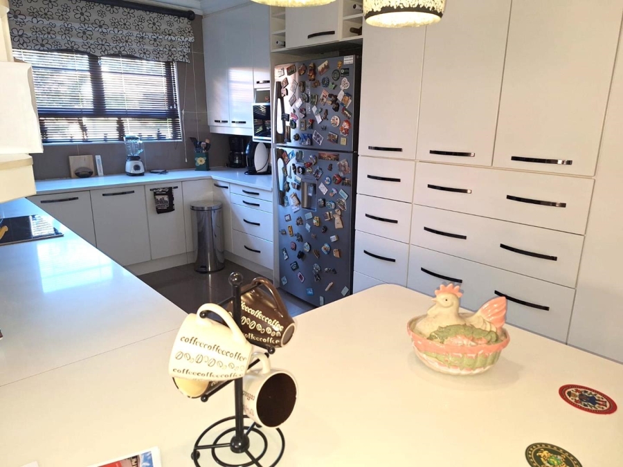 3 Bedroom Property for Sale in New Market Gauteng
