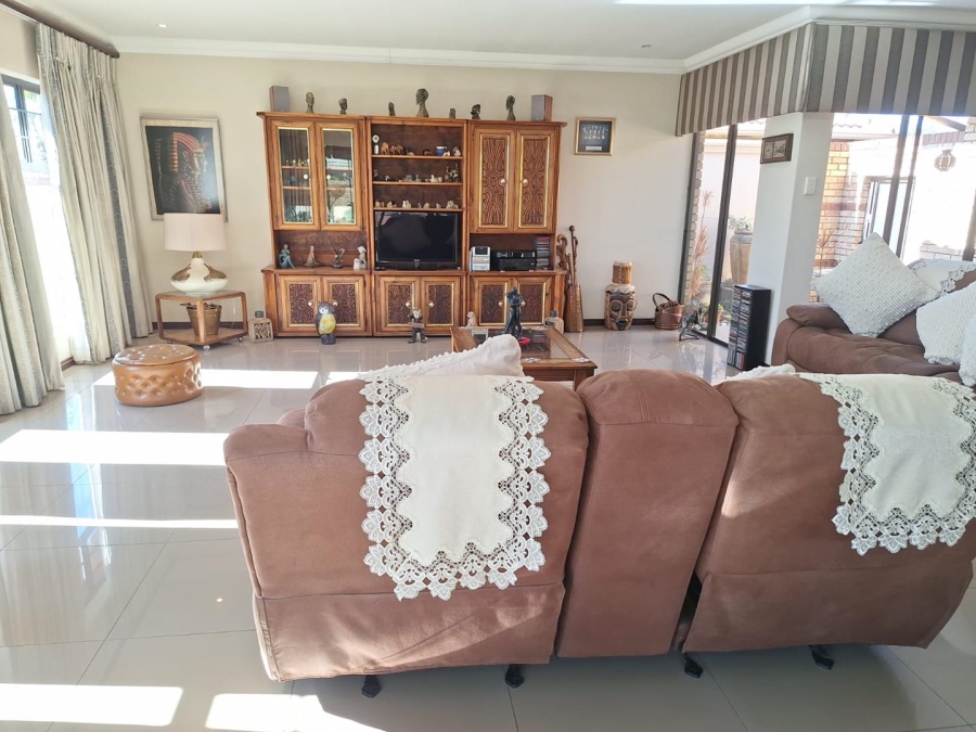 3 Bedroom Property for Sale in New Market Gauteng