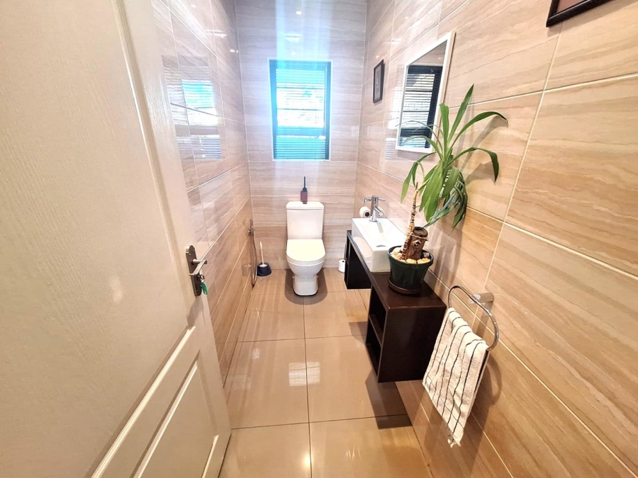 3 Bedroom Property for Sale in New Market Gauteng