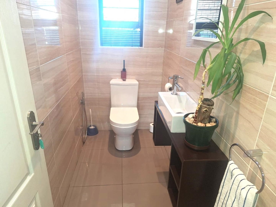 3 Bedroom Property for Sale in New Market Gauteng