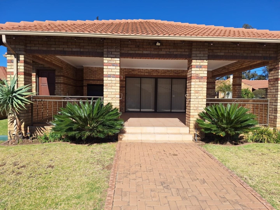 3 Bedroom Property for Sale in New Market Gauteng