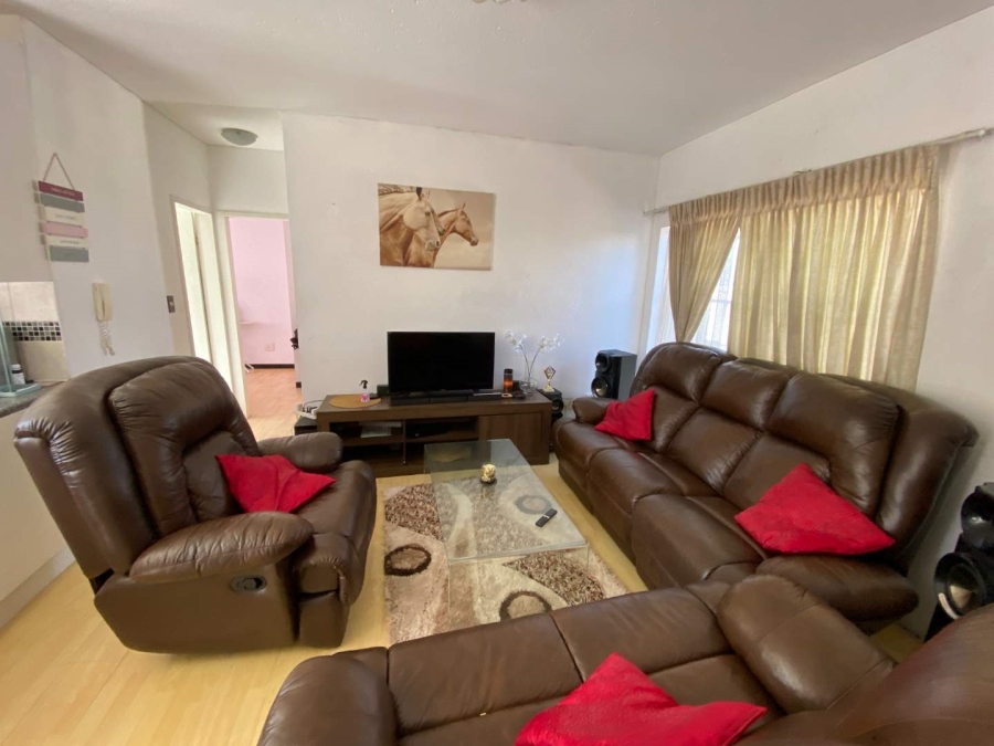 2 Bedroom Property for Sale in Ridgeway Gauteng