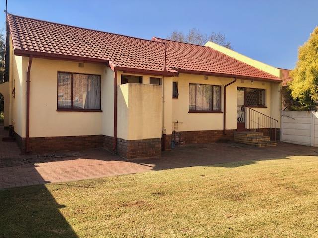 3 Bedroom Property for Sale in Verwoerdpark Gauteng