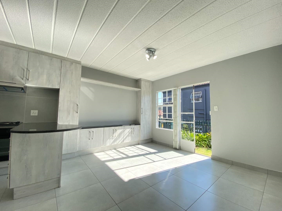 2 Bedroom Property for Sale in Linmeyer Gauteng