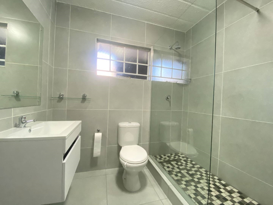 2 Bedroom Property for Sale in Linmeyer Gauteng