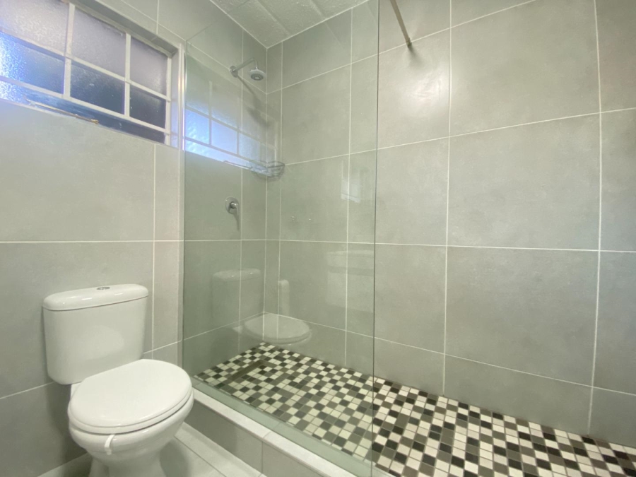 2 Bedroom Property for Sale in Linmeyer Gauteng