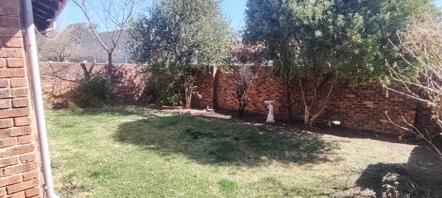 2 Bedroom Property for Sale in New Redruth Gauteng