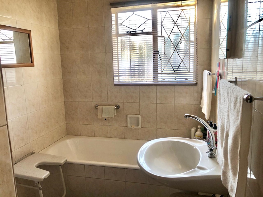 4 Bedroom Property for Sale in Florentia Gauteng
