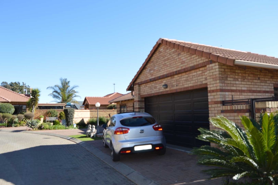 3 Bedroom Property for Sale in New Market Gauteng
