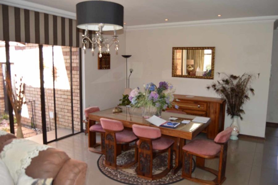 3 Bedroom Property for Sale in New Market Gauteng