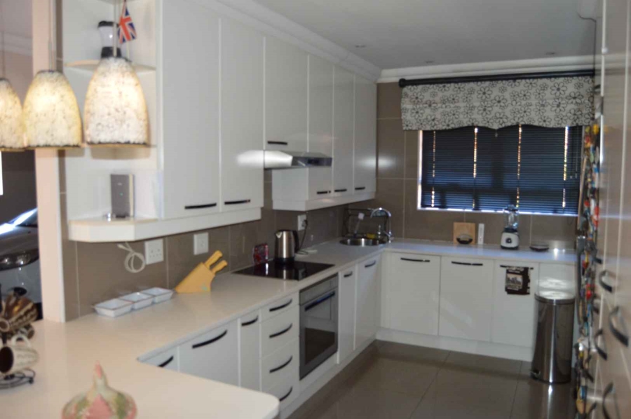 3 Bedroom Property for Sale in New Market Gauteng