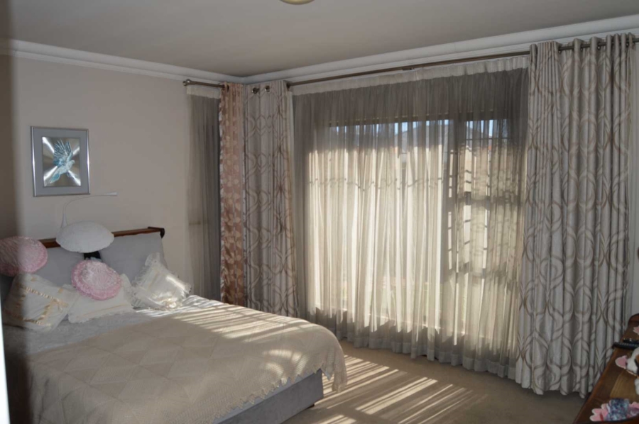 3 Bedroom Property for Sale in New Market Gauteng