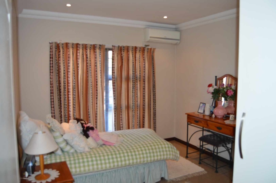 3 Bedroom Property for Sale in New Market Gauteng