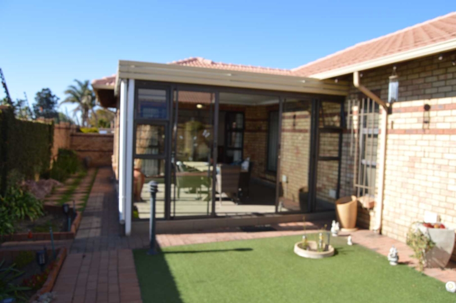 3 Bedroom Property for Sale in New Market Gauteng