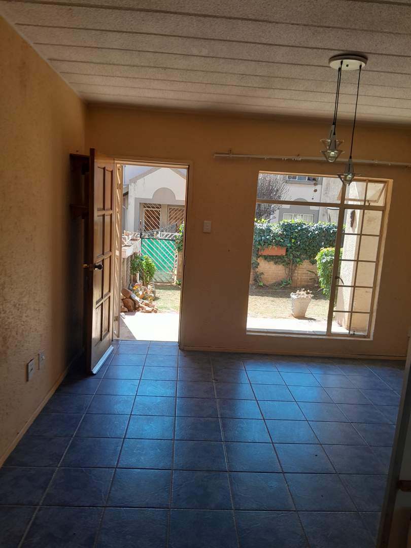 1 Bedroom Property for Sale in Rewlatch Gauteng