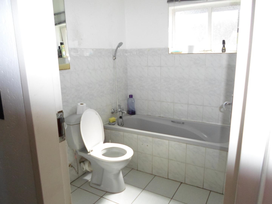2 Bedroom Property for Sale in Ridgeway Gauteng