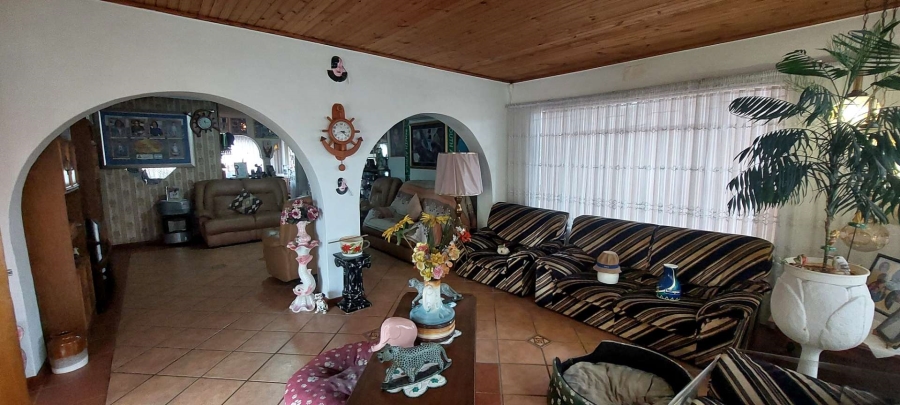 4 Bedroom Property for Sale in Verwoerdpark Gauteng