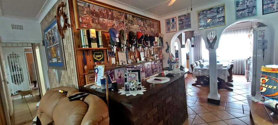 4 Bedroom Property for Sale in Verwoerdpark Gauteng