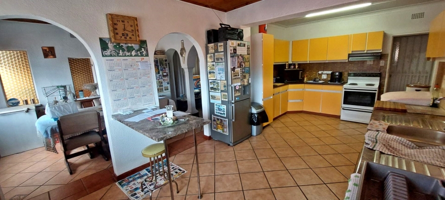 4 Bedroom Property for Sale in Verwoerdpark Gauteng
