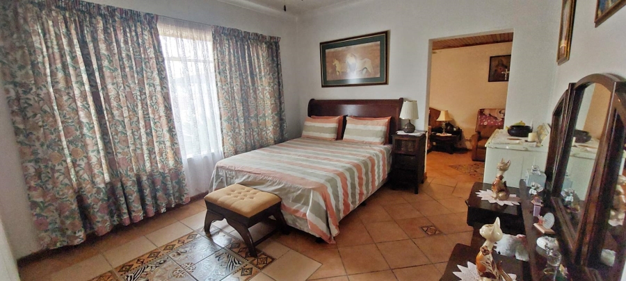 4 Bedroom Property for Sale in Verwoerdpark Gauteng
