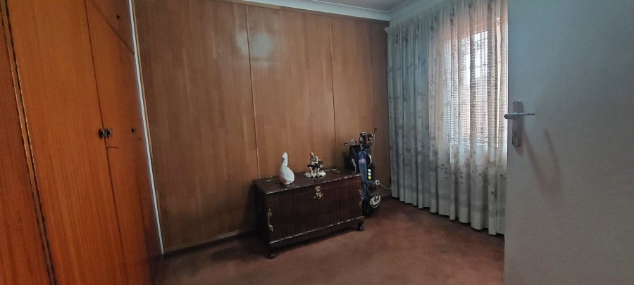 4 Bedroom Property for Sale in Verwoerdpark Gauteng