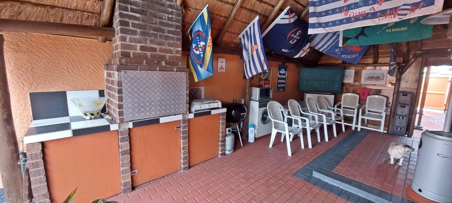 4 Bedroom Property for Sale in Verwoerdpark Gauteng