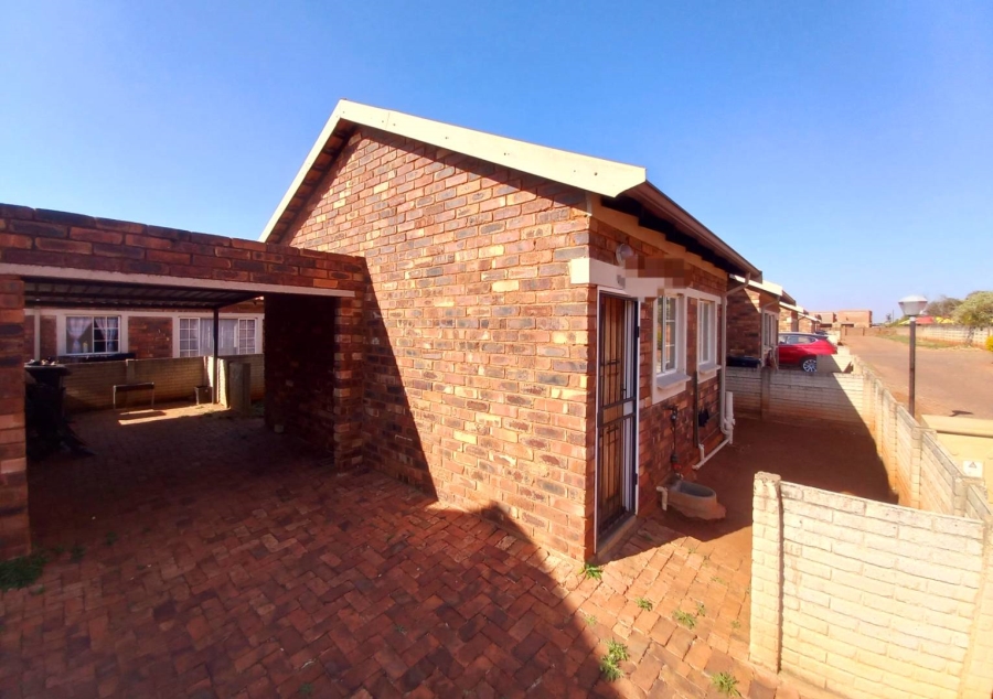 2 Bedroom Property for Sale in The Orchards Gauteng
