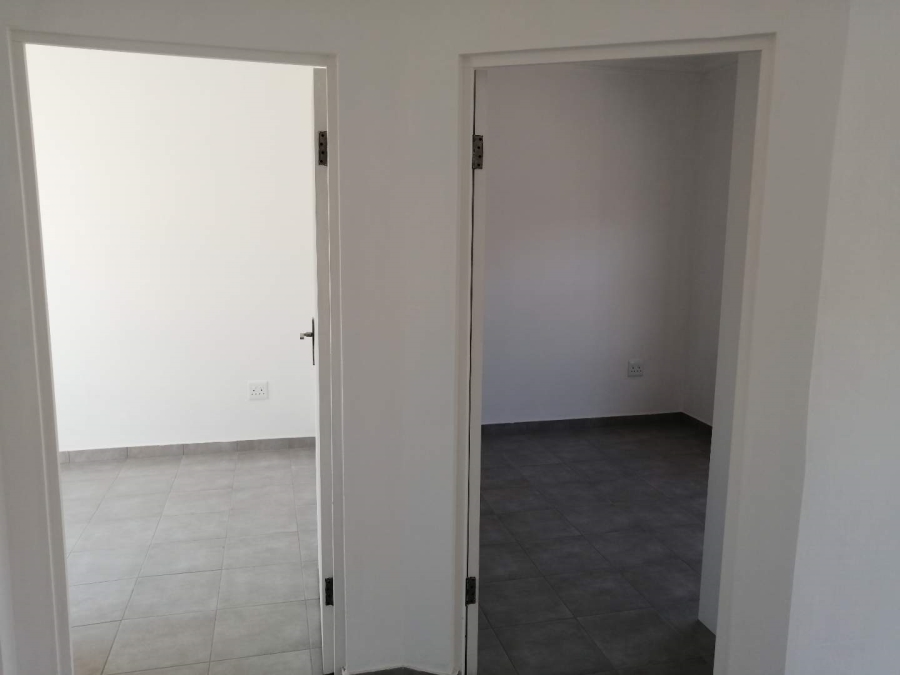 To Let 2 Bedroom Property for Rent in Wendywood Gauteng