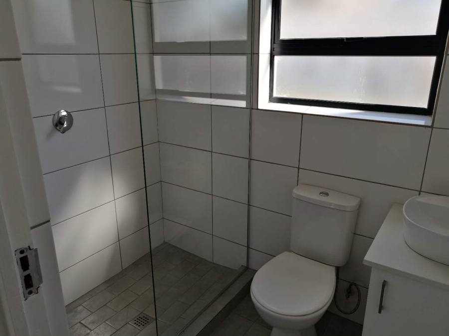To Let 2 Bedroom Property for Rent in Wendywood Gauteng