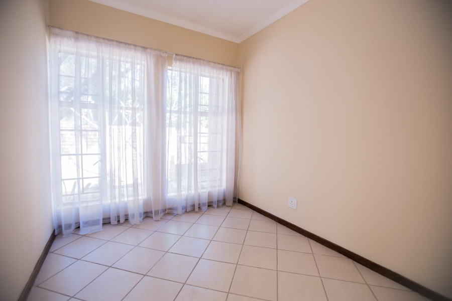 To Let 3 Bedroom Property for Rent in Equestria Gauteng