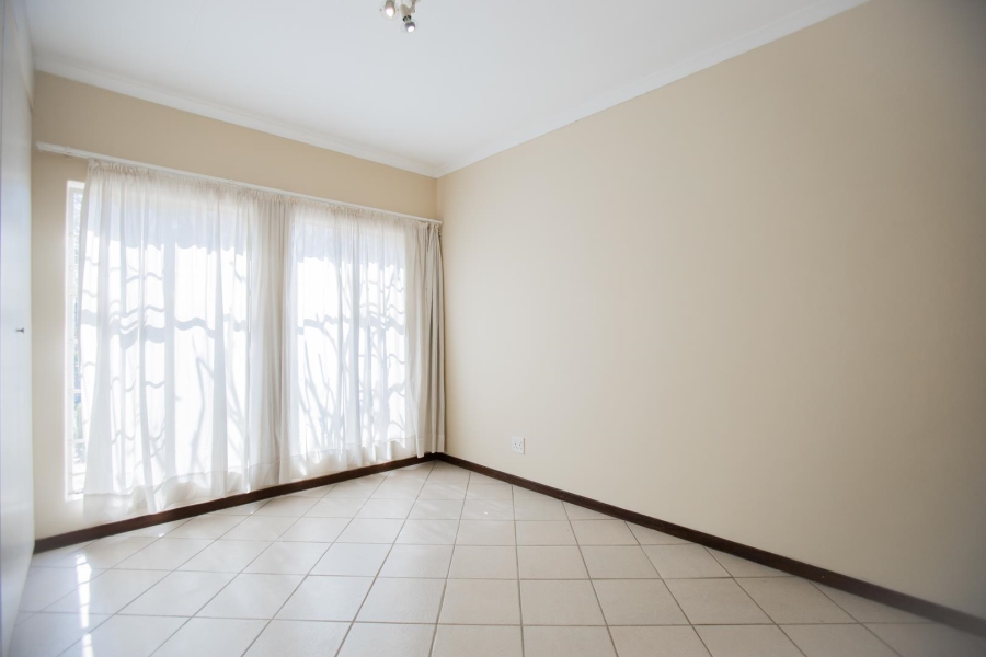 To Let 3 Bedroom Property for Rent in Equestria Gauteng