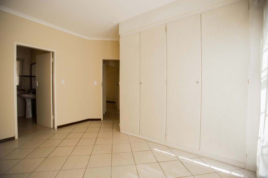 To Let 3 Bedroom Property for Rent in Equestria Gauteng