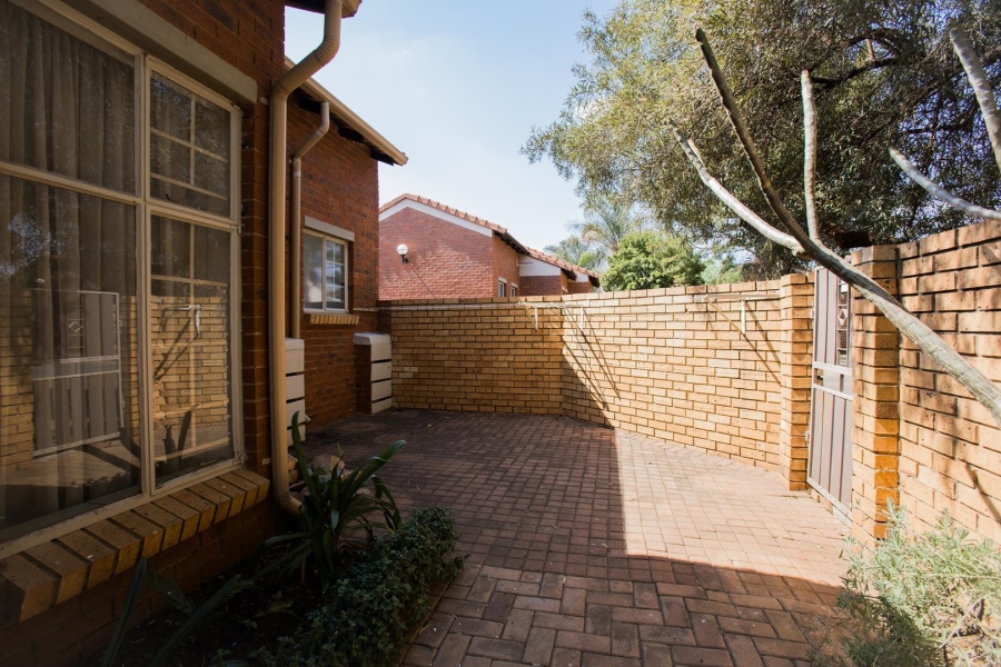 To Let 3 Bedroom Property for Rent in Equestria Gauteng