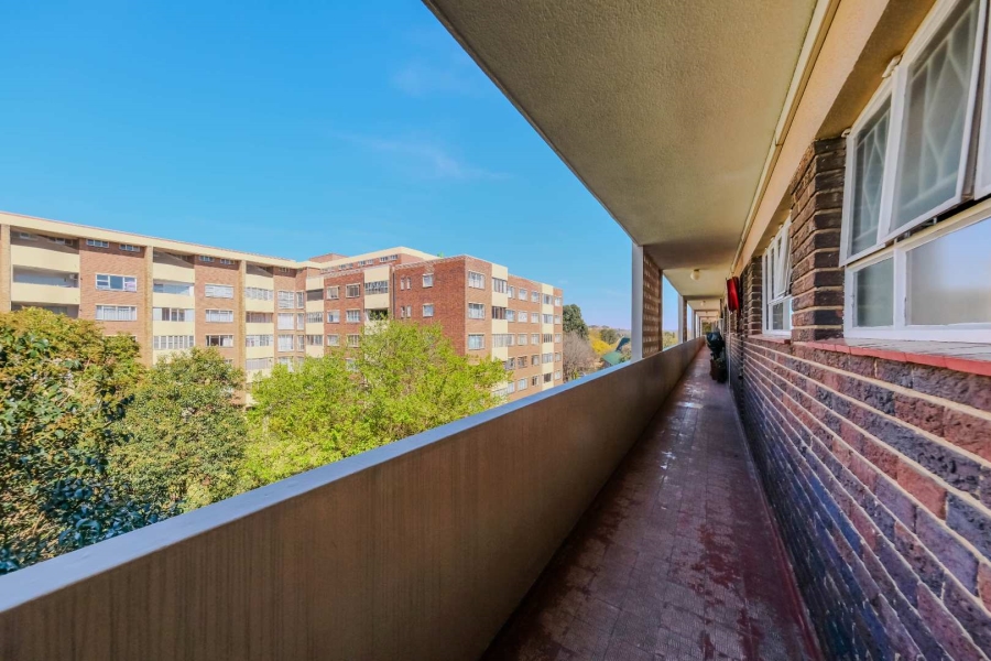 2 Bedroom Property for Sale in Killarney Gauteng