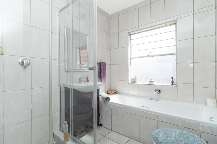 2 Bedroom Property for Sale in Honeydew Gauteng