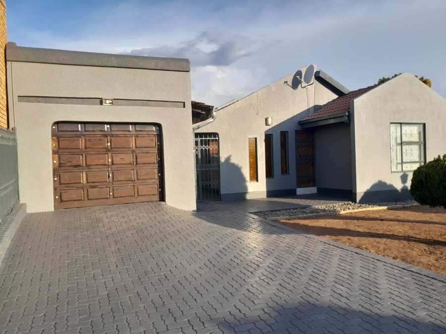 2 Bedroom Property for Sale in Mabopane Gauteng