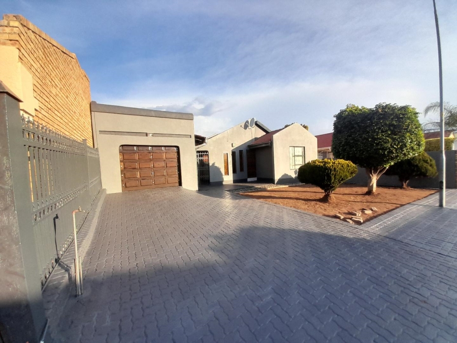 2 Bedroom Property for Sale in Mabopane Gauteng