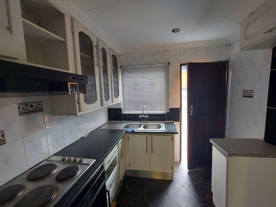 2 Bedroom Property for Sale in Mabopane Gauteng