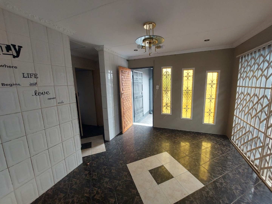 2 Bedroom Property for Sale in Mabopane Gauteng