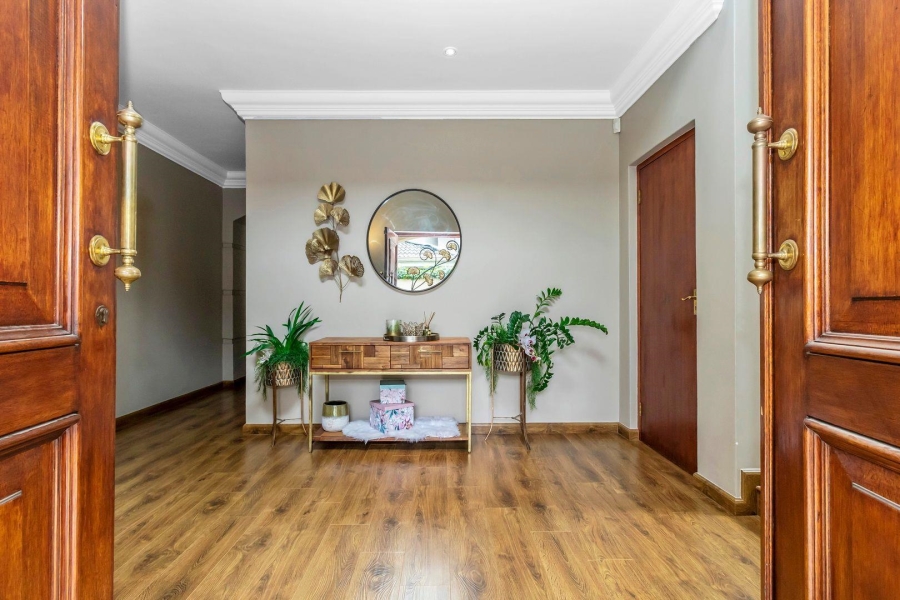 4 Bedroom Property for Sale in Kyalami Estates Gauteng