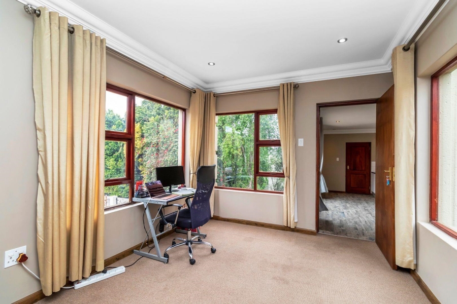 4 Bedroom Property for Sale in Kyalami Estates Gauteng