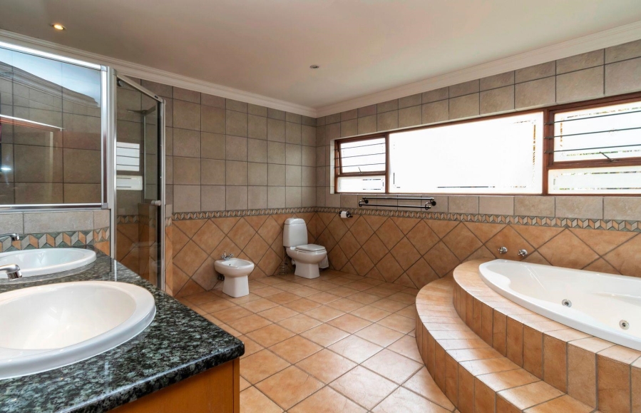 4 Bedroom Property for Sale in Kyalami Estates Gauteng